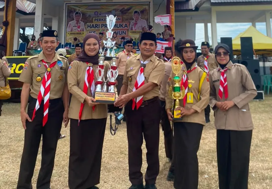 Ketua Kwarcab Soppeng Tutup Perkemahan, Gudep SMAN 1 Soppeng Raih Juara Umum Tingkat Penegak